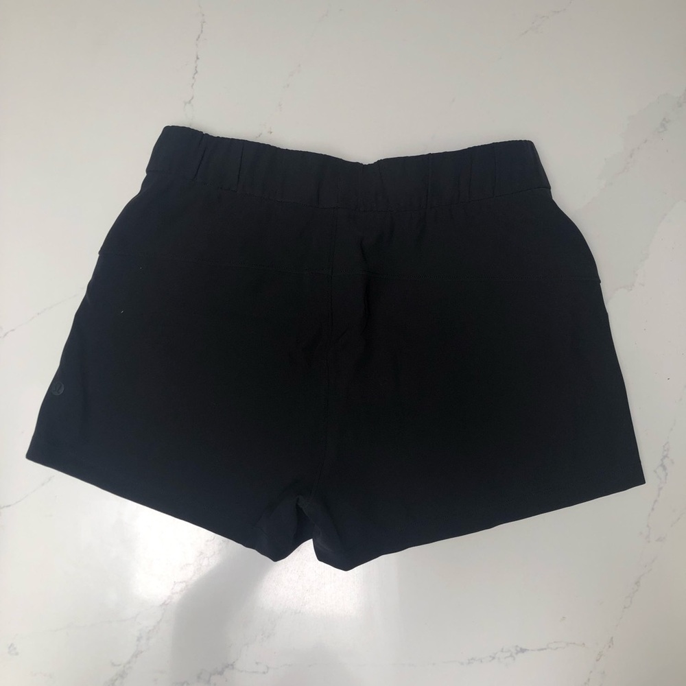 Lululemon On The Fly Short -Woven
